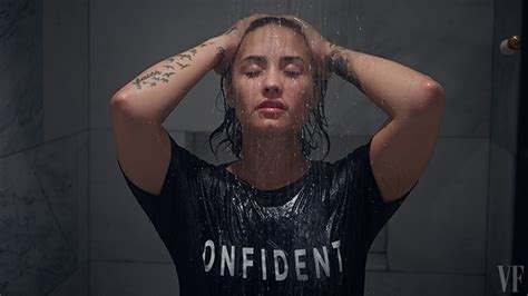 demi lovato nue|Demi Lovato Poses Nude, Makeup